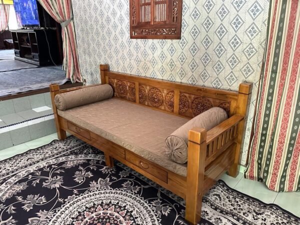 DAYBED QUEEN MINIMALIST GRED C FINISHING KILAT SIAP KUSYEN DAN BANTAK PELOK READY STOCK KILANG P6