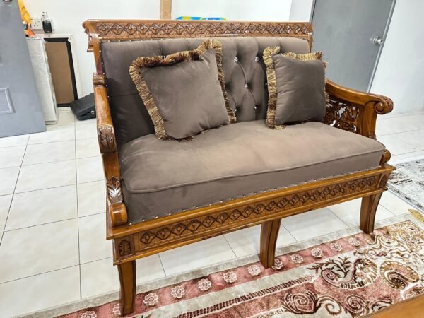 SET SOFA ALLADIN 3211 SIAP MEJA BESAR + MEJA KOPI KECIL FINISHING GRED A MATERIAL BALDU COKLAT - Image 4