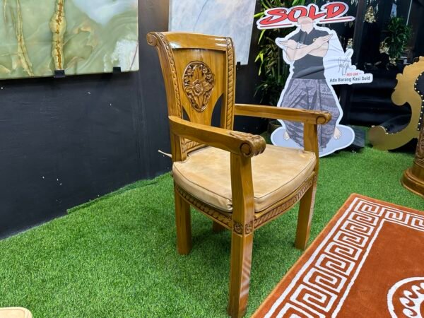 SET MEJA MAKAN JATI 10 KERUSI – FINISHING KILAT GRED A - Image 13