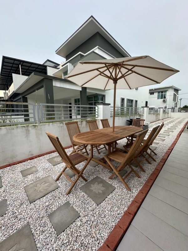 MEJA SANTAI KAYU PANGKERAI 8 KERUSI – EDISI OUTDOOR - Image 12