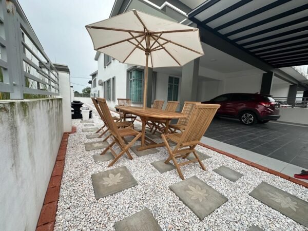 MEJA SANTAI KAYU PANGKERAI 8 KERUSI – EDISI OUTDOOR - Image 10